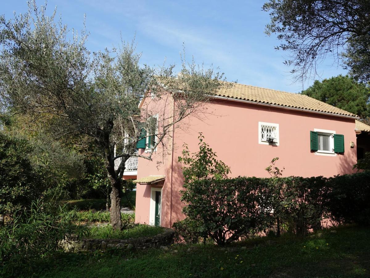 Villa Leda Karousádes Exterior foto